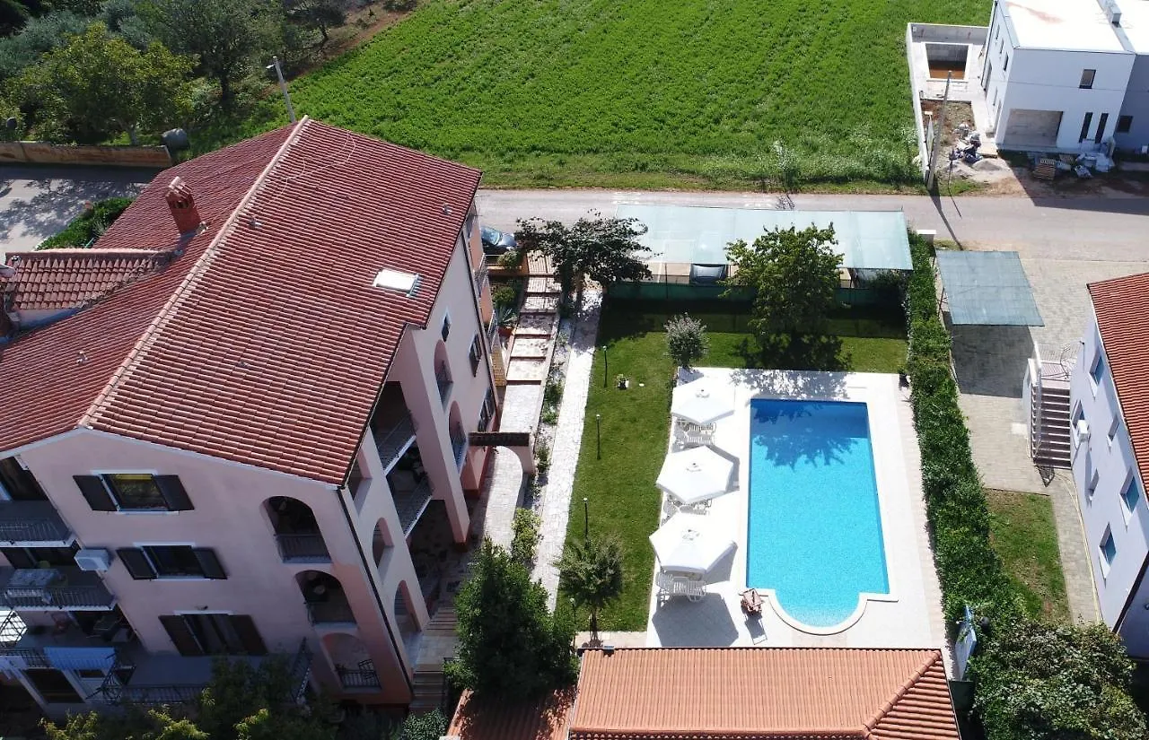 Villa Tina Novigrad